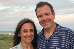 Photo of couple. Link to Life Stage Gift Planner Under Age 60 Situations.